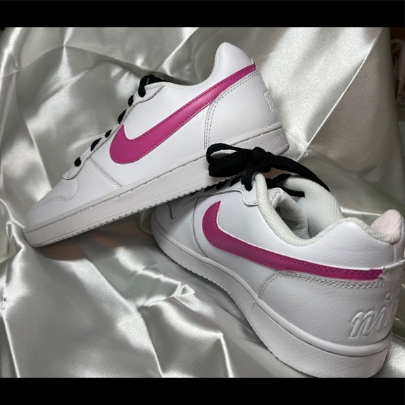 Custom Nike Ebernon low Size 8 - Picture 2 of 5